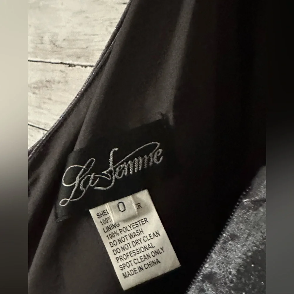 La Famme Dress Size 0 - Picture 8 of 9